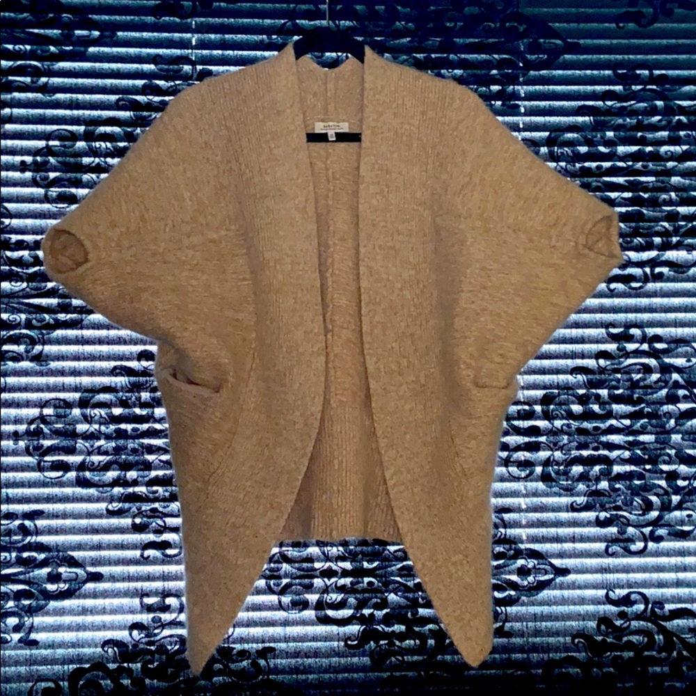 Luxuriously Soft Batwing Shrug 🥰
